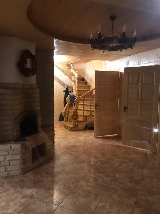 Ялинка Villa Myhove Dış mekan fotoğraf