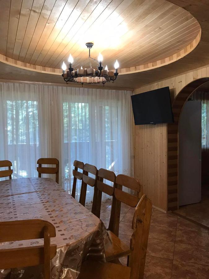Ялинка Villa Myhove Dış mekan fotoğraf